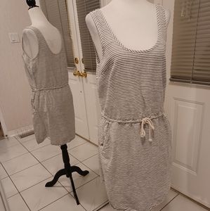 4/$60 Striped Dress With Pockets - Size Small